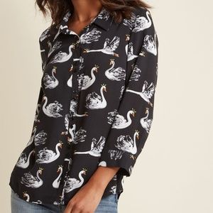 ModCloth Button-Up Top in Black Swans, EUC